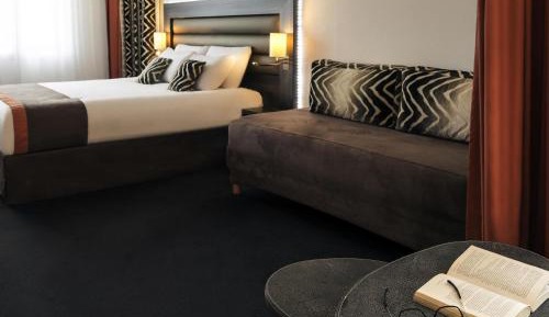 Executive Suite One Double Bed and One Single Bed