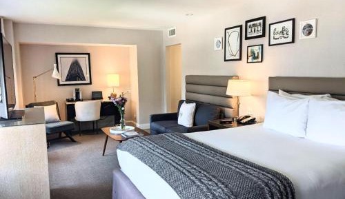 King Studio Suite