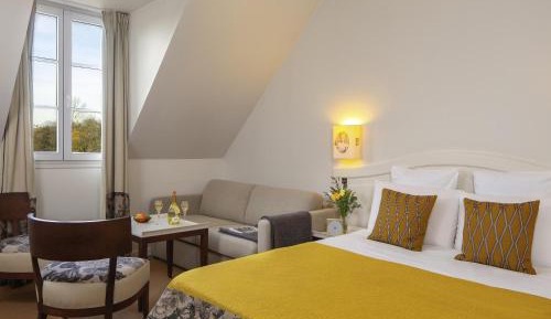 Junior Suite with One Double Bed and One Sofa Bed