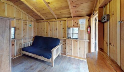 Quadruple Room with Shared Bathroom