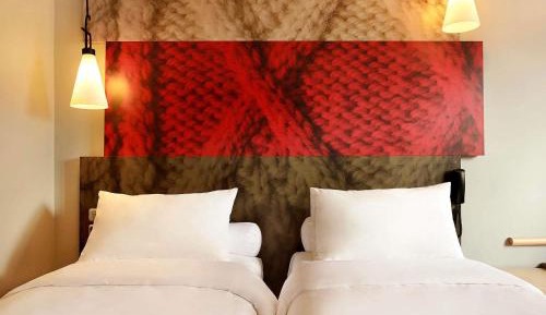 Standard Room with Two Single Beds