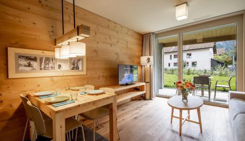 One-Bedroom Apartment with Terrace or Balcony (4 People)