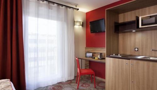 Studio with Double Bed