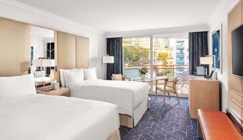 Hairpin Room with City View with Two Double Beds