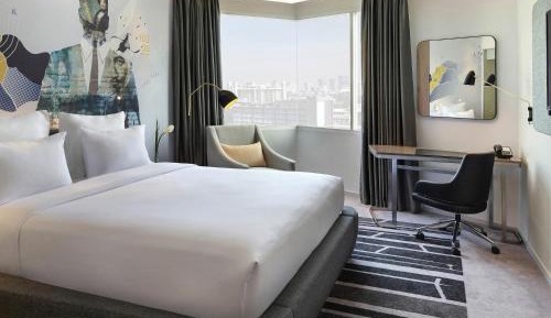 Deluxe King Room