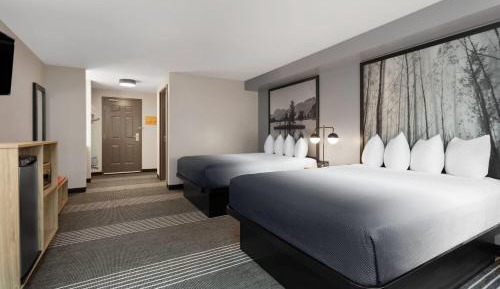 Queen Room with Two Queen Beds - Mobility Access/Non-Smoking