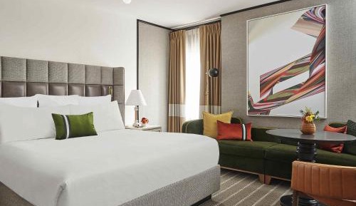 Luxury King Suite