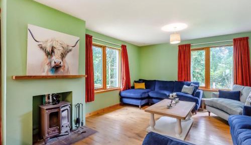 Five-Bedroom Holiday Home