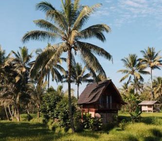 Bungalow with Patio