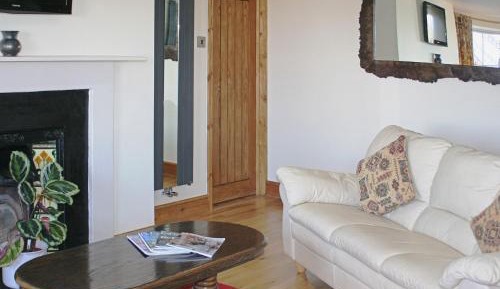 Three-Bedroom Vacation Home 