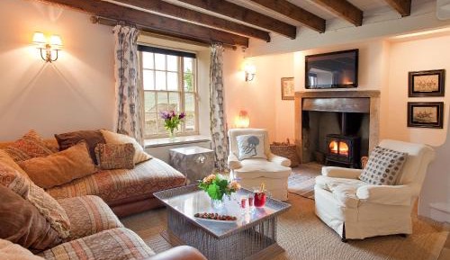 Five-Bedroom Holiday Home