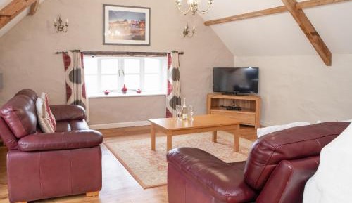 Two-Bedroom Holiday Home