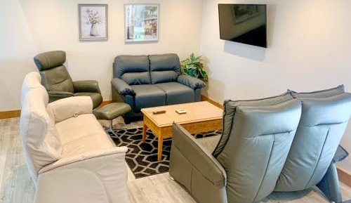 Five-Bedroom Holiday Home