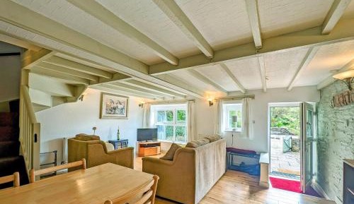 Two-Bedroom Holiday Home