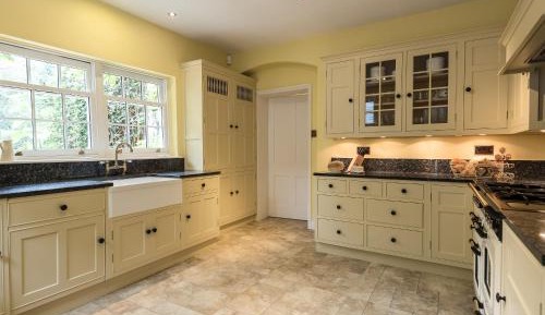 Eleven-Bedroom Holiday home