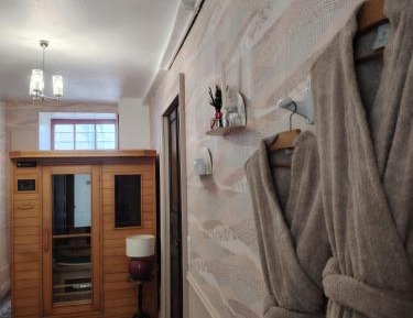 Double Room with Spa Bath