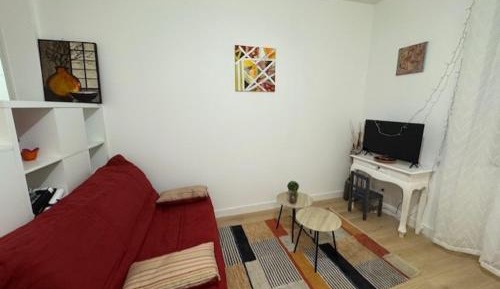 Studio Apartment