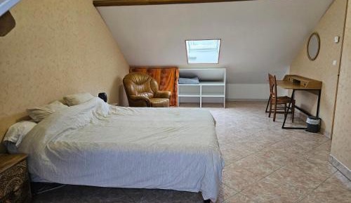 Double Room with Shared Bathroom