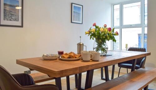 Five-Bedroom Holiday Home