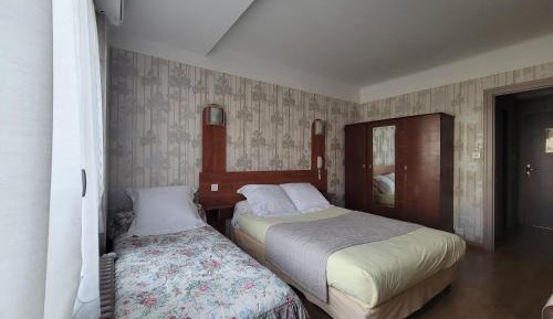 Triple Room with Private Bathroom