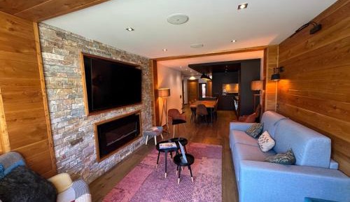 Two-Bedroom Deluxe Apartment