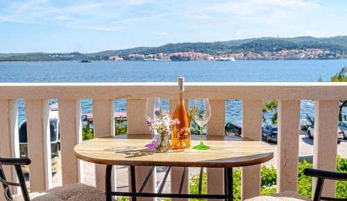 Two-Bedroom Apartment with Sea View