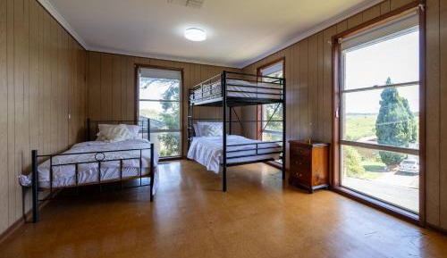 Bed in 3-bed mixed Dormitory Room with shared bathroom (Room1)