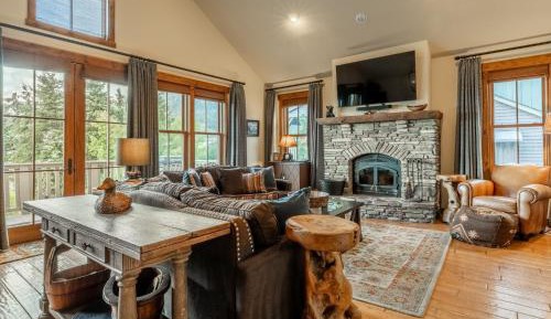 Three-Bedroom Vacation Home 