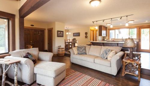 Four-Bedroom Vacation Home