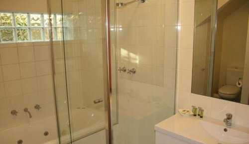 One-Bedroom Apartment - Woodsmoke