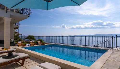 Villa with Sea View