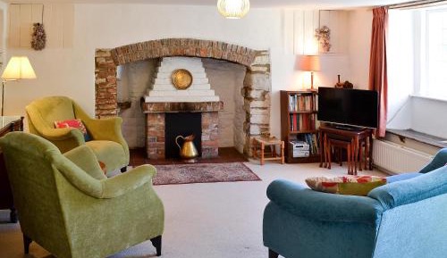 Two-Bedroom Holiday Home