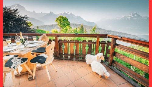 Two-Bedroom Apartment with Mountain View