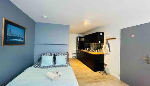 Studio Apartment