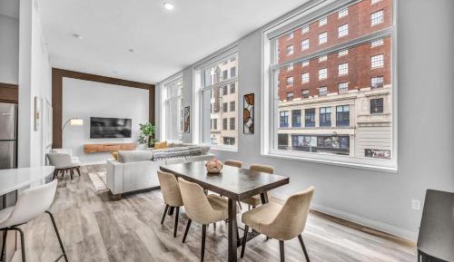 Two-Bedroom Deluxe Apartment