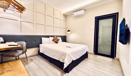 Double Room with Private Bathroom