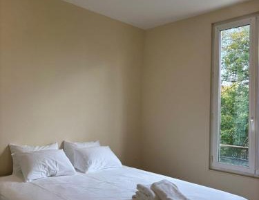 Apartment with Park View