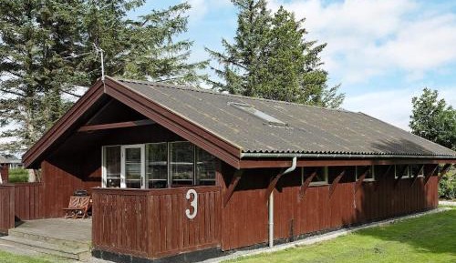 Three-Bedroom Vacation Home 