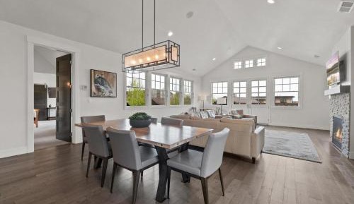Five-Bedroom Holiday Home