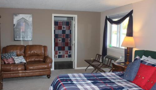 Deluxe King Room