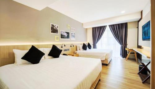 Deluxe Quadruple Room