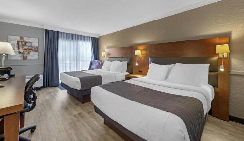 Queen Room with Two Queen Beds - Non Smoking - Pet Friendly