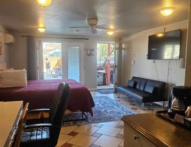 Single Room with Pool View