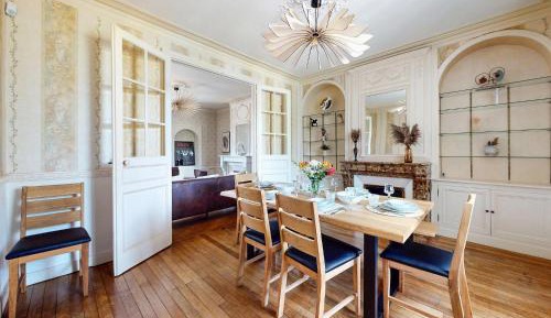 Five-Bedroom Holiday Home