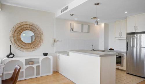 Apartment with Sea View (2 Adults)