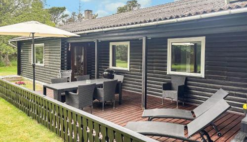 Three-Bedroom Vacation Home 