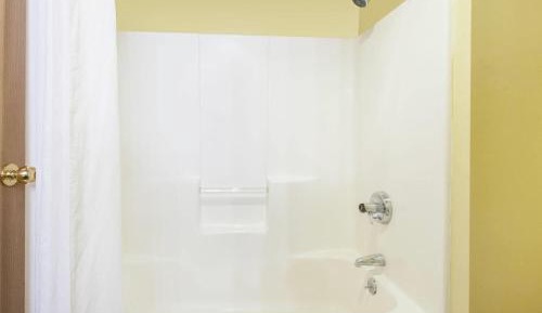 King Room - Non-Smoking