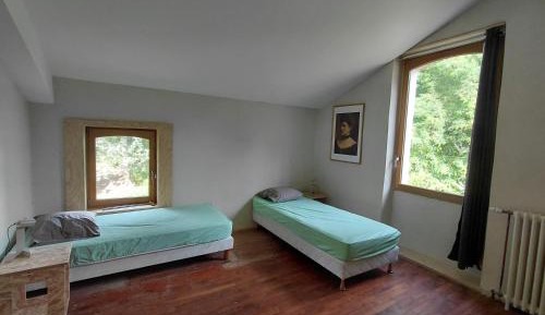 Double Room with Shared Bathroom