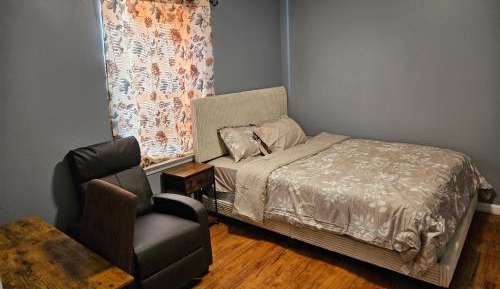 Double Room with Shared Bathroom