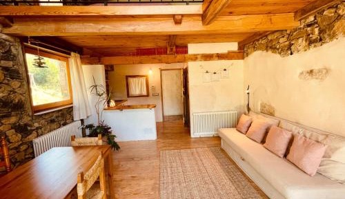 One-Bedroom Apartment with Balcony and Mountain View  